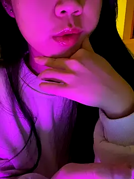 minmin2kk5 online show from 4, 11, 2025