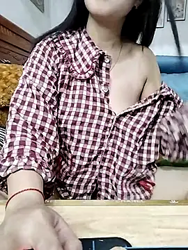 cream1299 online show from 23, 2, 2025