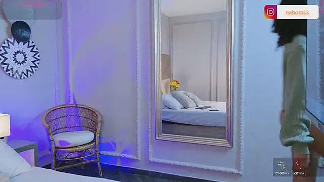 Nahomi King online show from 4, 2, 2025