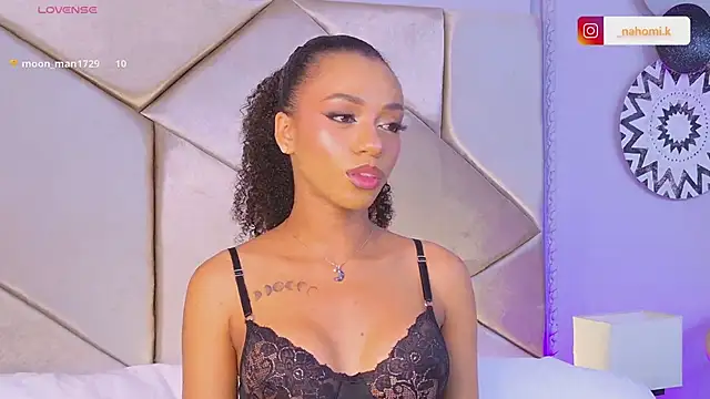 Nahomi King online show from 6, 3, 2025