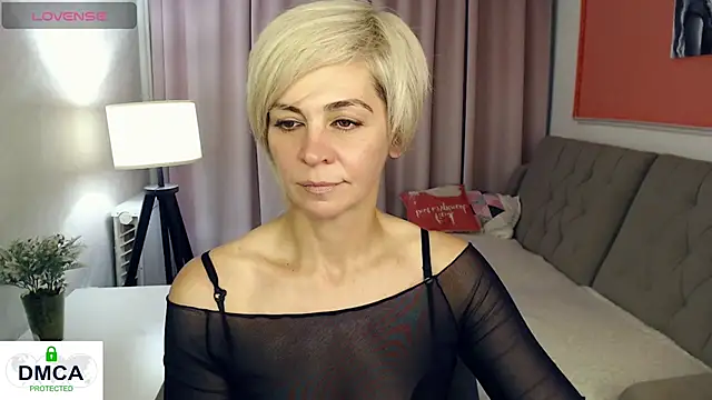 Blonde lola444 online show from 16, 7, 2026