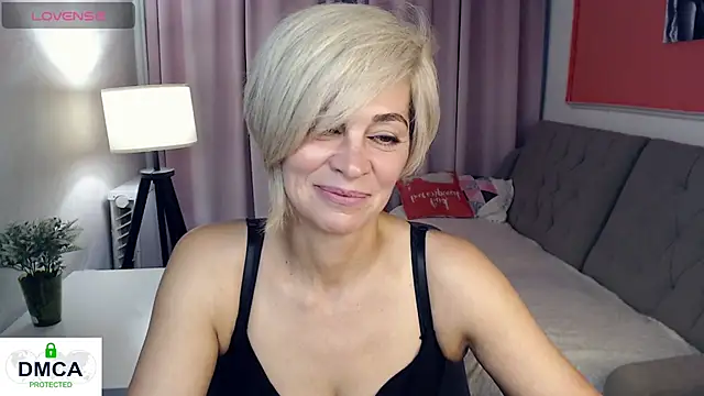 Blonde lola444 online show from 28, 7, 2026