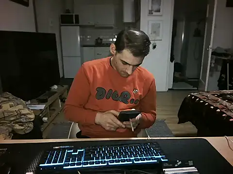 mihaimichael online show from 5, 4, 2026