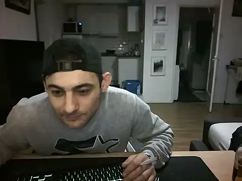 mihaimichael online show from 30, 4, 2026