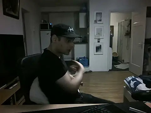 Snapshot of mihaimichael chatting on 22, 5, 2026 mihaimichael online show from 22, 5, 2026
