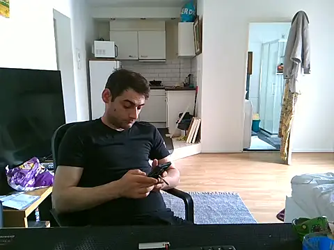 Snapshot of mihaimichael chatting on 21, 6, 2026 mihaimichael online show from 21, 6, 2026