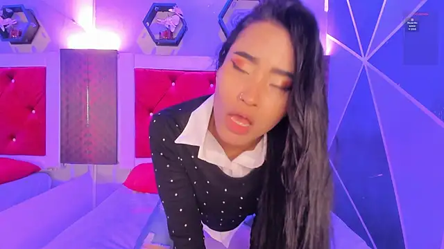 Karoll014 online show from 24, 4, 2026