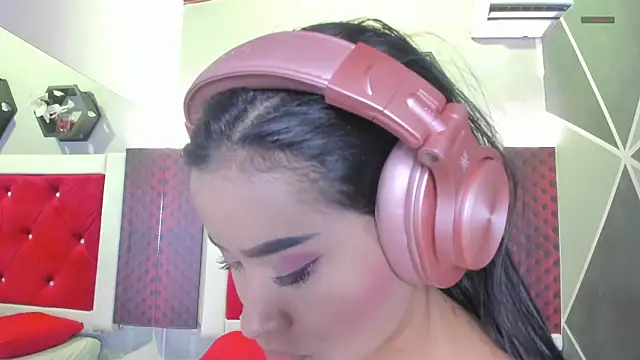 Karoll014 online show from 27, 4, 2026