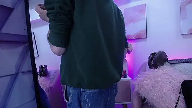 Snapshot of Tayzon_Foxxx chatting on 9, 12, 2024 Tayzon Foxxx online show from 9, 12, 2024