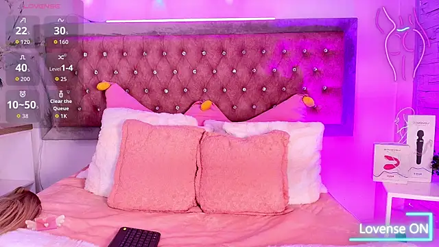 Snapshot of Tayzon_Foxxx chatting on 23, 10, 2025 Tayzon Foxxx online show from 23, 10, 2025