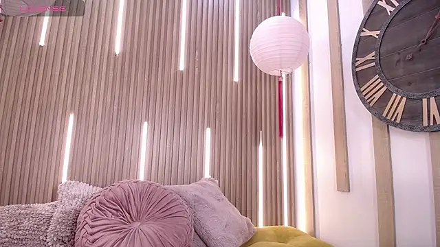 Tayzon Foxxx online show from 24, 4, 2026