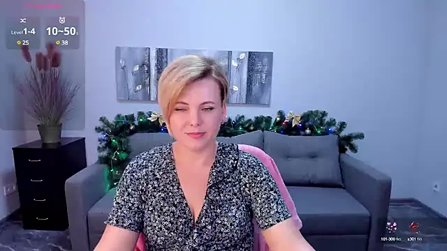 Julia Wilsone online show from 4, 1, 2025