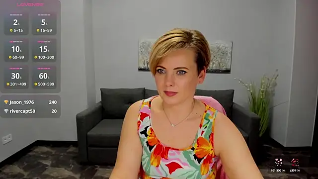 Julia Wilsone online show from 1, 3, 2025