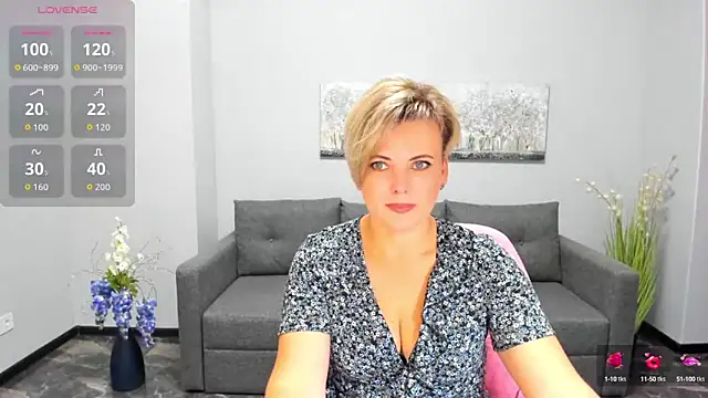 Julia Wilsone online show from 27, 9, 2025