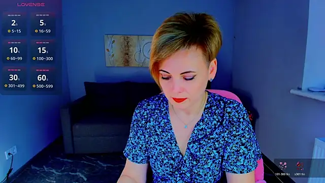 Julia Wilsone online show from 12, 3, 2026