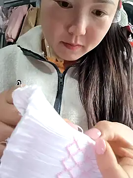 Sweetlove 77 online show from 2, 1, 2025