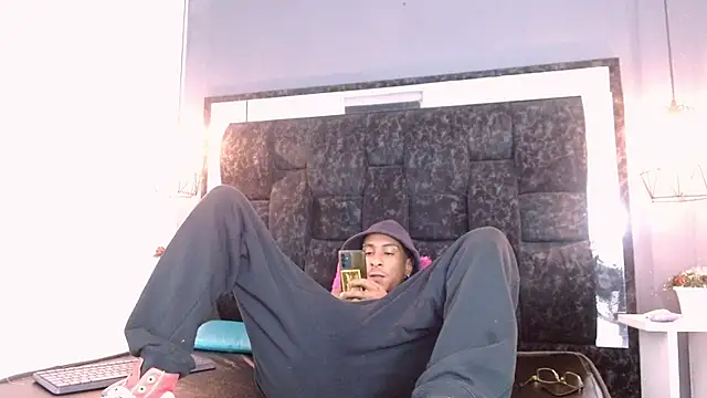 Jose Smoke online show from 13, 2, 2025