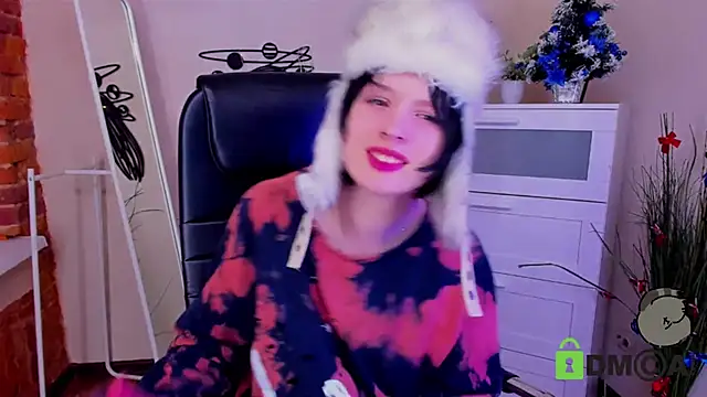 Alina Mills online show from 30, 12, 2024