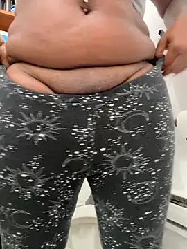 Goddess Nafeesha online show from 9, 10, 2025