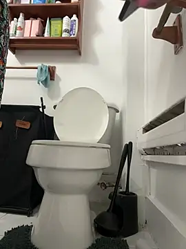 Goddess Nafeesha online show from 8, 2, 2026