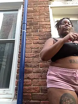 Goddess Nafeesha online show from 19, 5, 2026