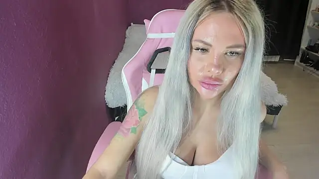 Snapshot of Lika8234 chatting on 25, 10, 2025 Lika8234 online show from 25, 10, 2025