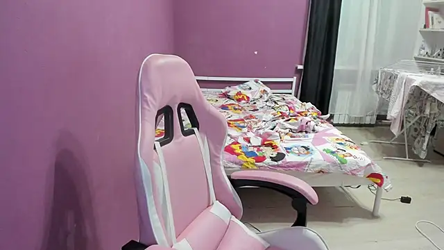 Snapshot of Lika8234 chatting on 6, 11, 2025 Lika8234 online show from 6, 11, 2025