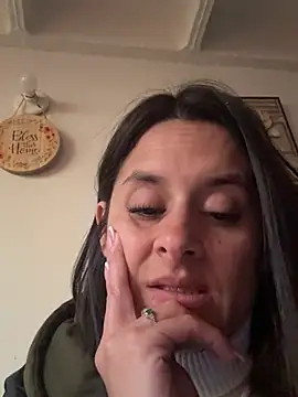 Alice milf  online show from 10, 6, 2026