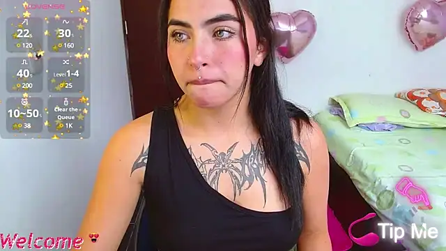  luna torres online show from 7, 12, 2024