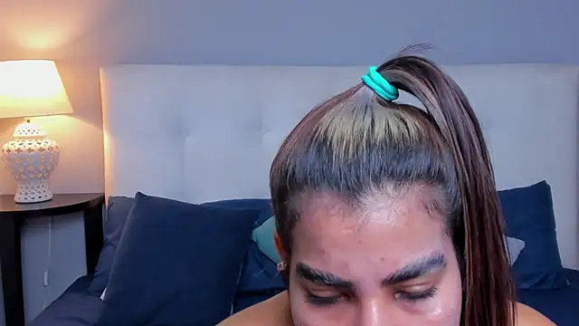 SaraaJhonsonn online show from 23, 2, 2025