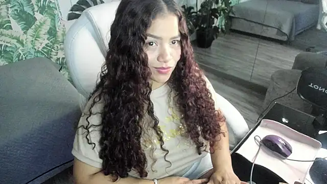 loly marce online show from 3, 12, 2025