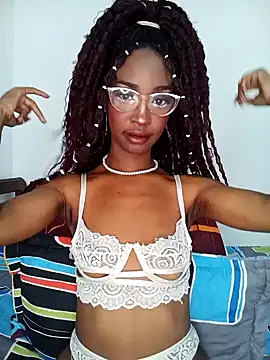 Snapshot of AbbyTomson chatting on 4, 12, 2024 AbbyTomson online show from 4, 12, 2024