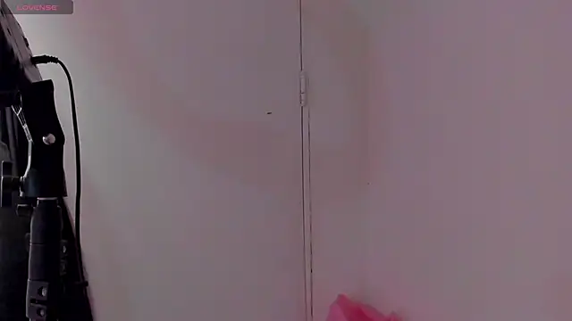 emma-hiill online show from 21, 12, 2024