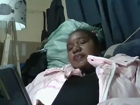 Snapshot of Ass533 chatting on 20, 12, 2024 Ass533 online show from 20, 12, 2024