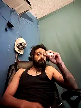 Snapshot of C8L3U chatting on 9, 12, 2024 C8L3U online show from 9, 12, 2024