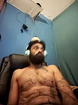 Snapshot of C8L3U chatting on 13, 12, 2024 C8L3U online show from 13, 12, 2024