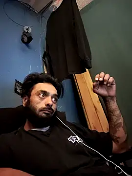 Snapshot of C8L3U chatting on 20, 12, 2024 C8L3U online show from 20, 12, 2024