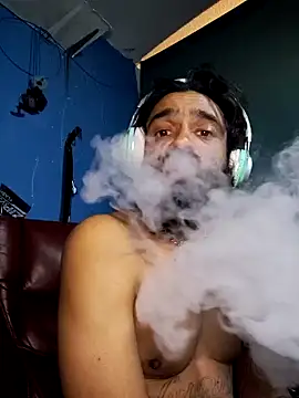 Snapshot of C8L3U chatting on 6, 1, 2025 C8L3U online show from 6, 1, 2025