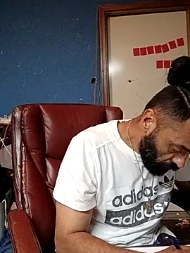 Snapshot of C8L3U chatting on 9, 3, 2026 C8L3U online show from 9, 3, 2026