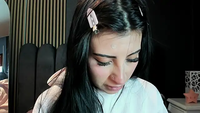 Nicolette ks  online show from 16, 6, 2026