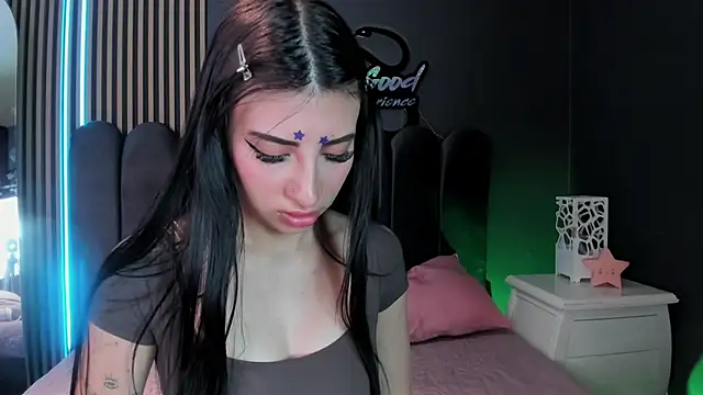 Nicolette ks  online show from 30, 6, 2026