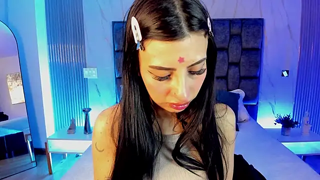 Nicolette ks  online show from 3, 7, 2026