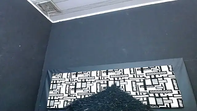 LinaBrowm online show from 9, 1, 2025