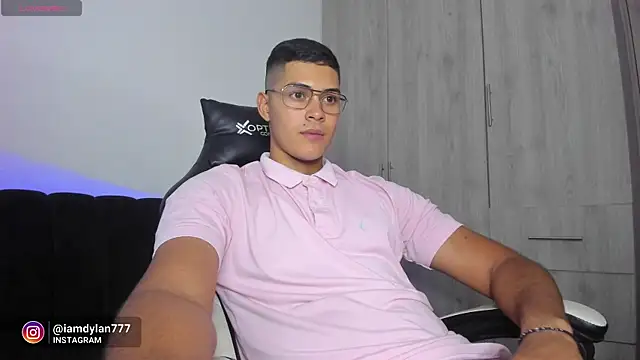 Iamdylan777 online show from 12, 2, 2025