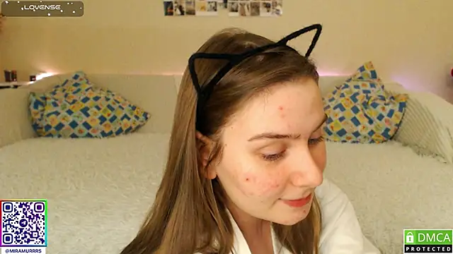 MurrrWorren online show from 9, 2, 2025