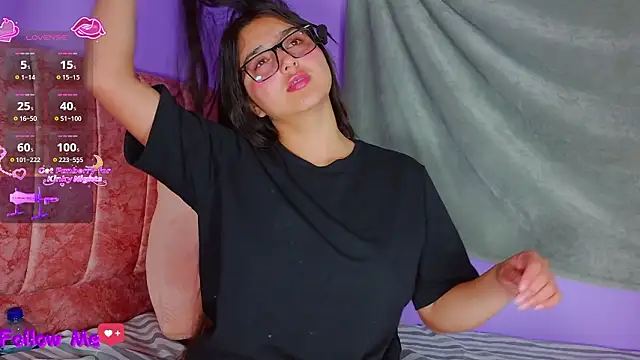 scarlleth  online show from 7, 3, 2026