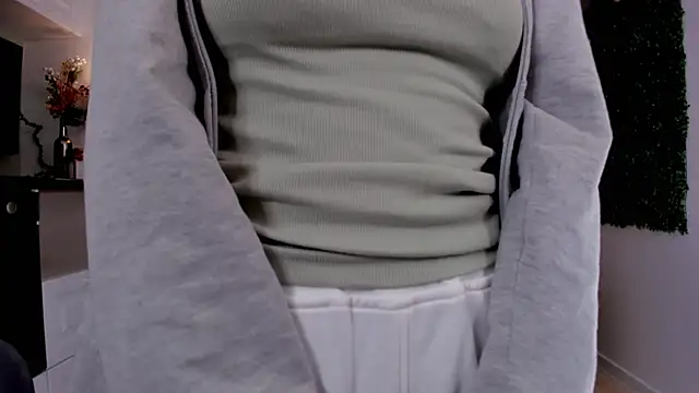 BettyBrowni online show from 15, 2, 2025