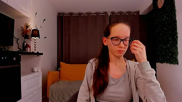 BettyBrowni online show from 17, 2, 2025