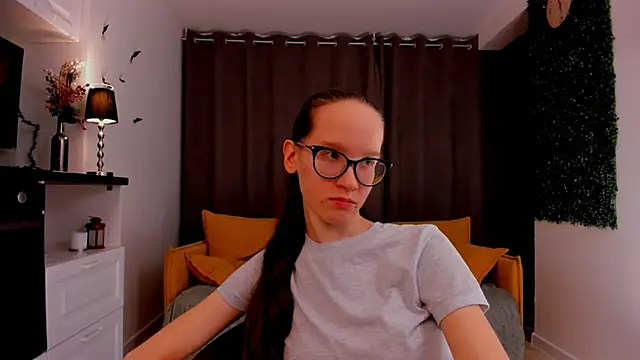 BettyBrowni online show from 24, 2, 2025