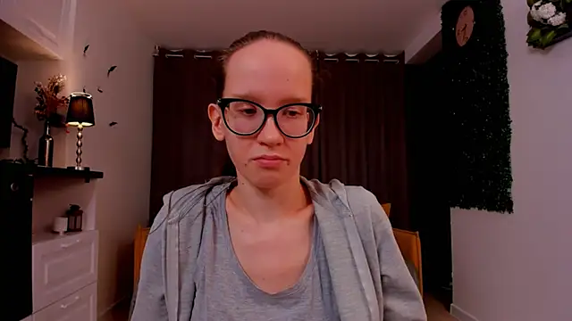 BettyBrowni online show from 28, 2, 2025